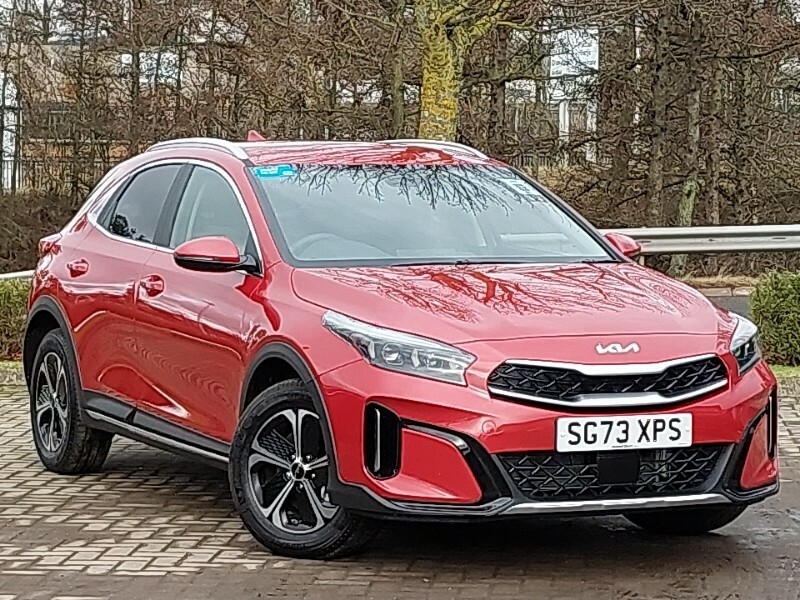 Compare Kia Xceed 1.6 Gdi Phev 3 Dct SG73XPS Red