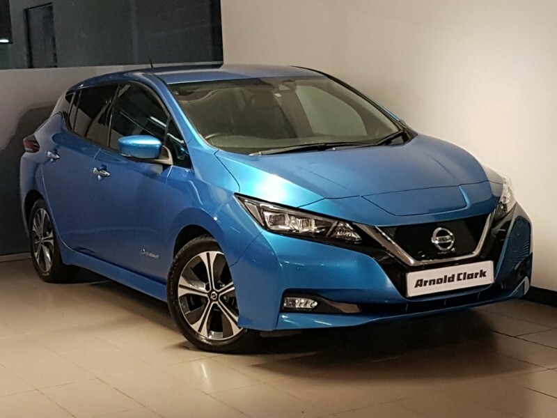 Compare Nissan Leaf 110Kw Tekna 40Kwh PX70ZZE Blue