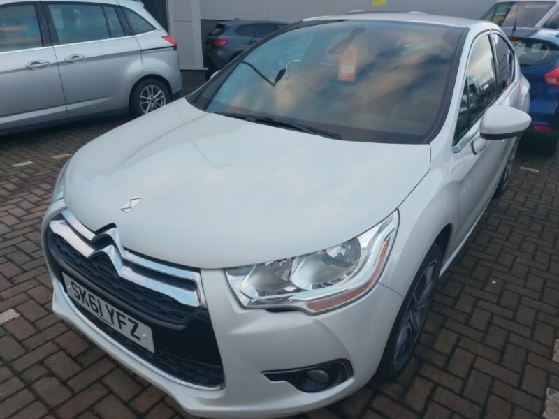 Citroen DS4 1.6 Hdi Dstyle White #1