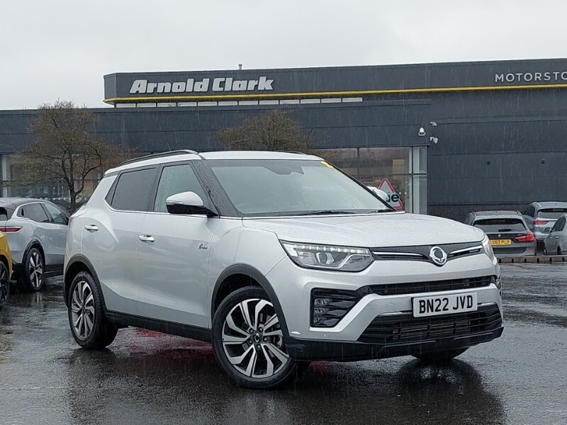 Compare SsangYong Tivoli 1.5P Ultimate BN22JVD Silver