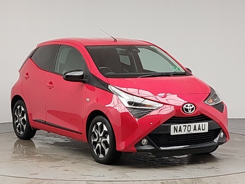 Compare Toyota Aygo 1.0 Vvt-i X-trend Tss NA70AAU Red