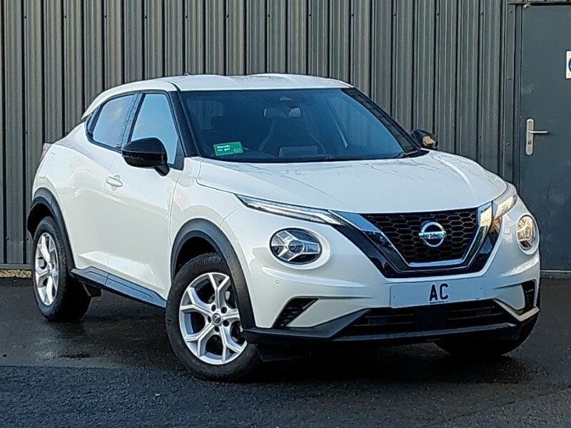 Compare Nissan Juke 1.0 Dig-t 114 N-connecta Dct SRZ1648 White