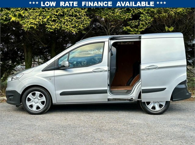 Compare Ford Transit Courier Courier 1.5 Trend Tdci 94 Bhp No Vat No Vat SN67NXL Silver