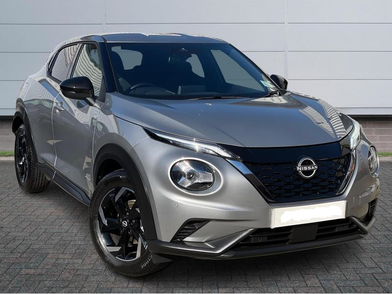 Compare Nissan Juke 1.6 Hybrid N-connecta OCT2023 Silver