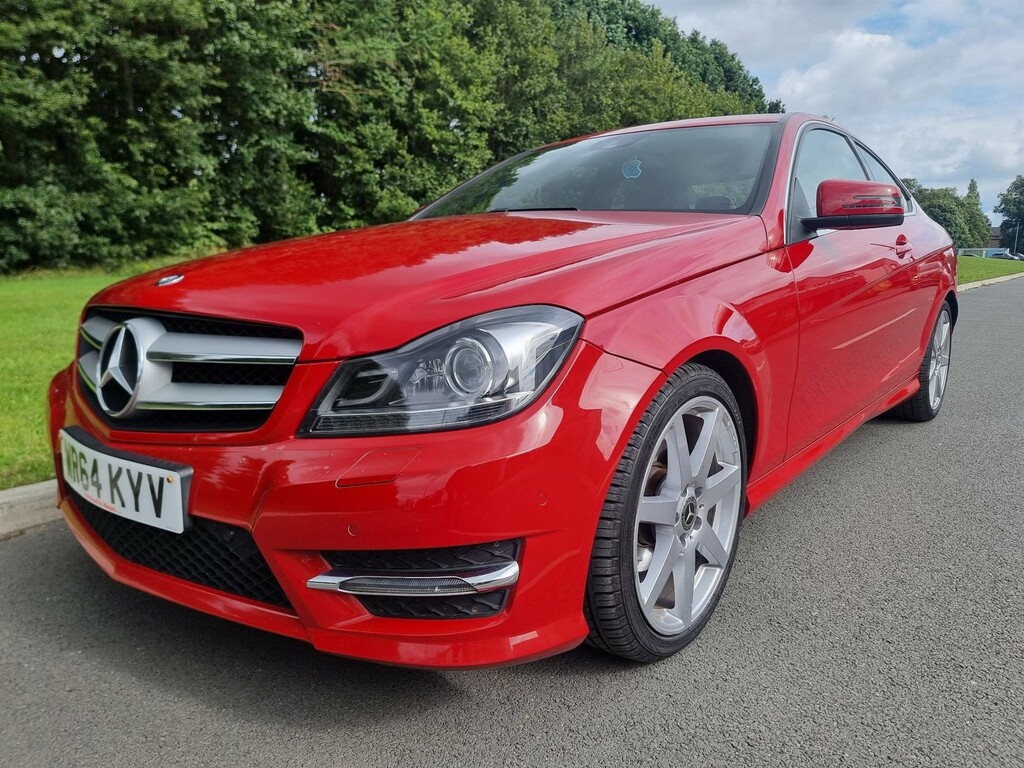 Compare Mercedes-Benz C Class 2.1 Cdi Amg Sport Edition G-tronic Euro 5 Ss 2 WR64KYV Red