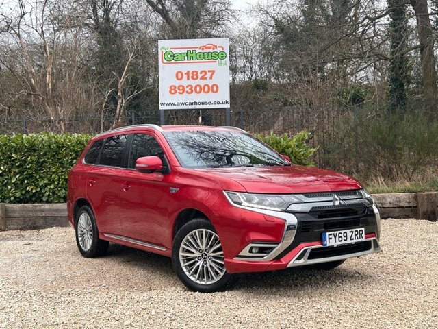 Compare Mitsubishi Outlander 2.4 Phev 4H Awd FY69ZRR Red