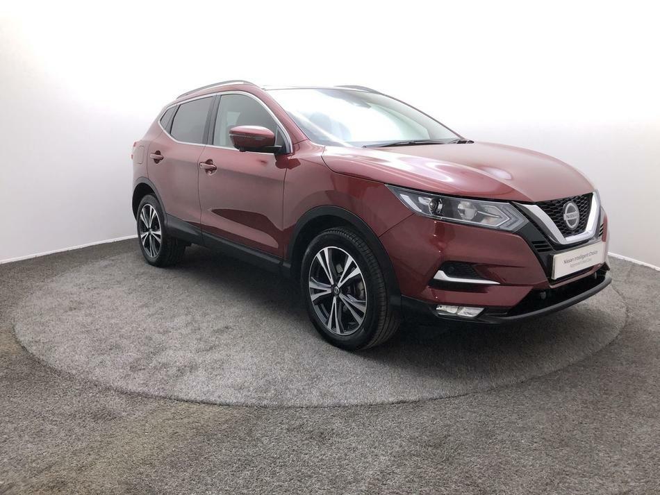 Compare Nissan Qashqai 1.3 Dig-t N-connecta Glass Roof Pack NX21ZZJ Red