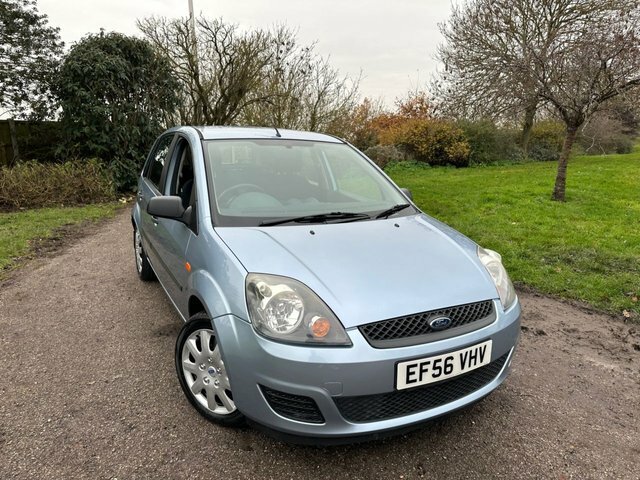 Compare Ford Fiesta 1.6 Style Climate 16V 100 Bhp EF56VHV Blue