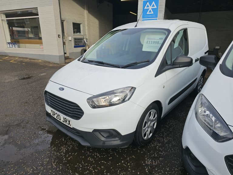 Compare Ford Transit Courier 1.5 Tdci 100Ps Trend Van 6 Speed SP20JRX White