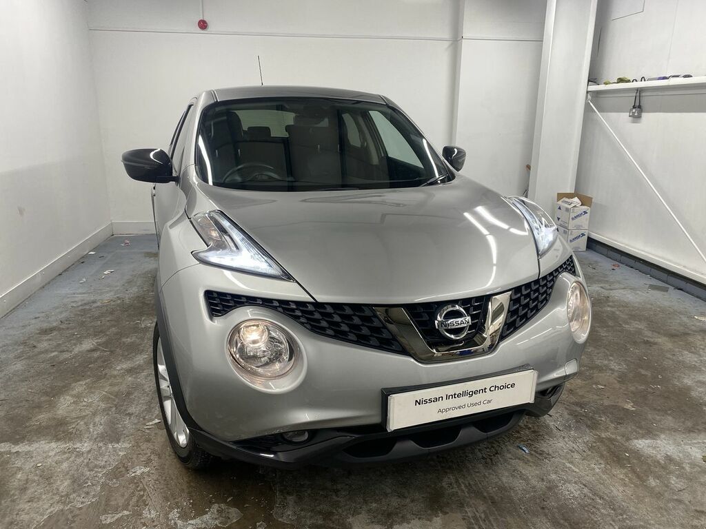 Compare Nissan Juke Bose Personal Edition Dig-t MA68HZK Silver