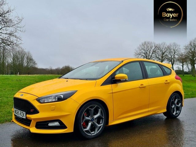Compare Ford Focus Tdci St-3 Hatchback WD65RZK Yellow