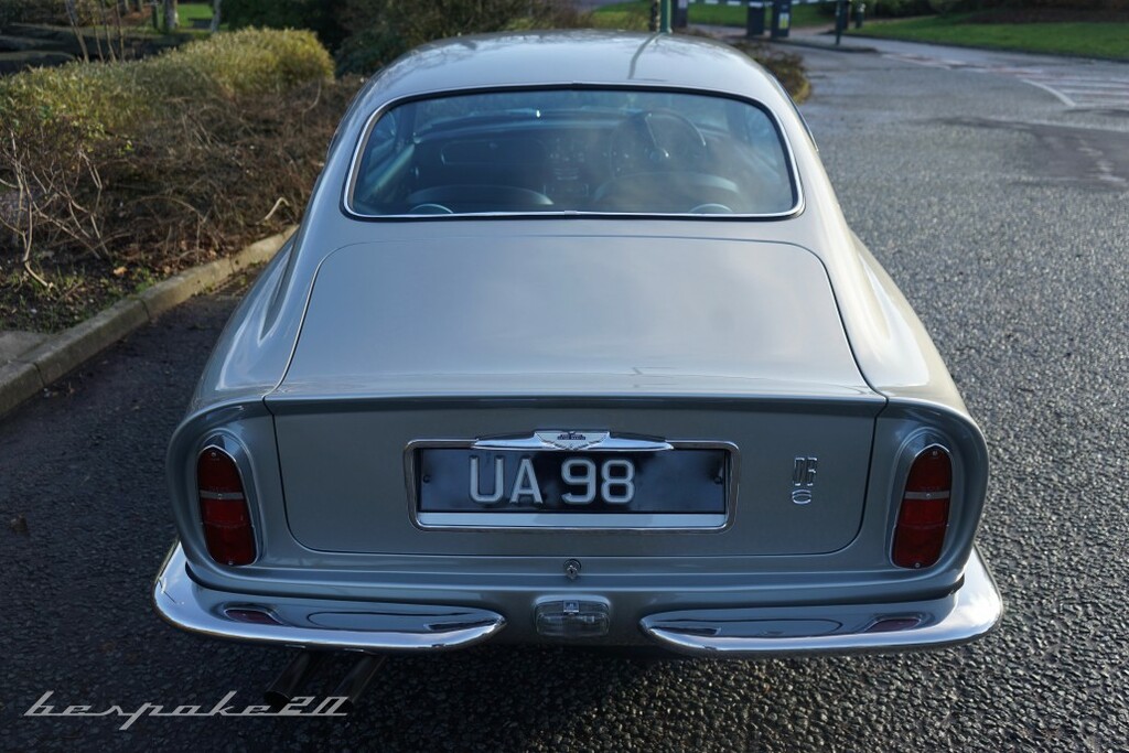 Compare Aston Martin DB6 Coupe 1967  Silver