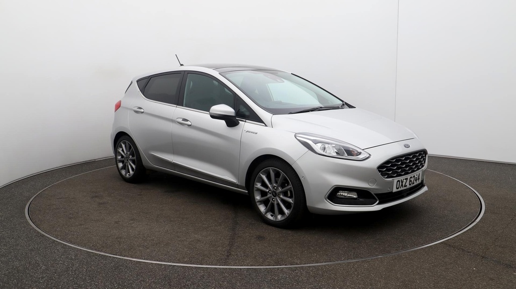 Compare Ford Fiesta A 220 D Amg Line Executive OXZ6244 Silver