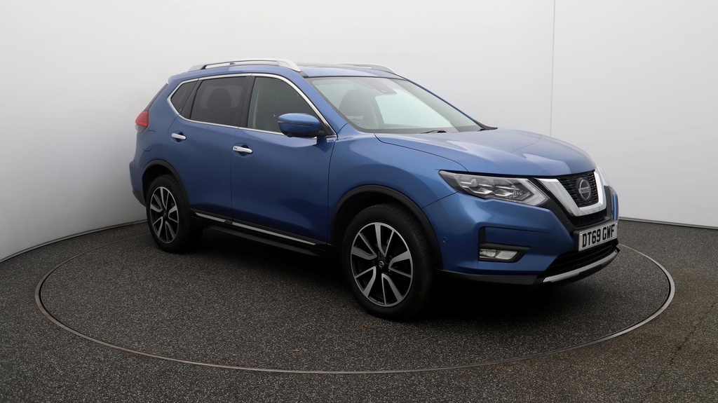 Compare Nissan X-Trail Tekna DT69GWF Blue