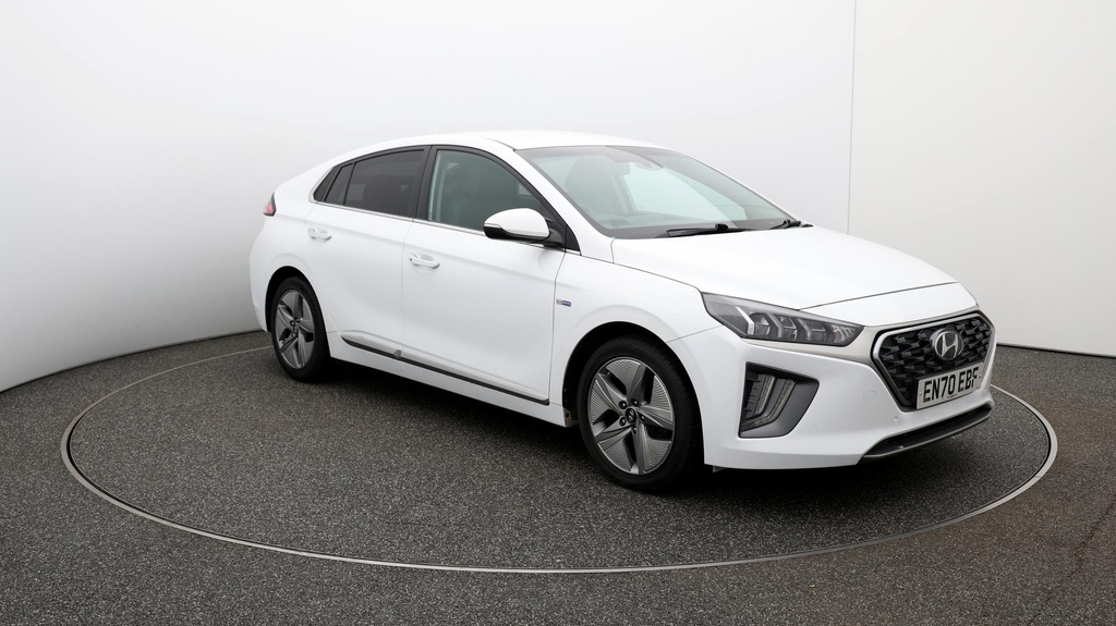 Compare Hyundai Ioniq Premium Se EN70EBF White