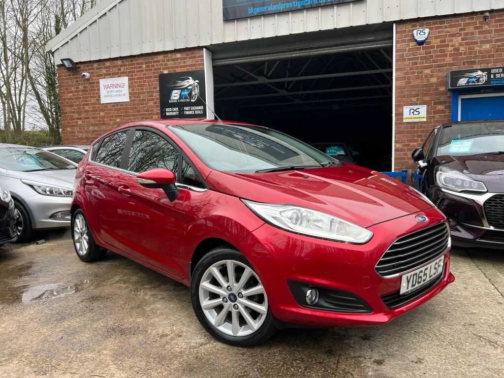 Compare Ford Fiesta 1.0T Ecoboost Titanium YD65LSF Red