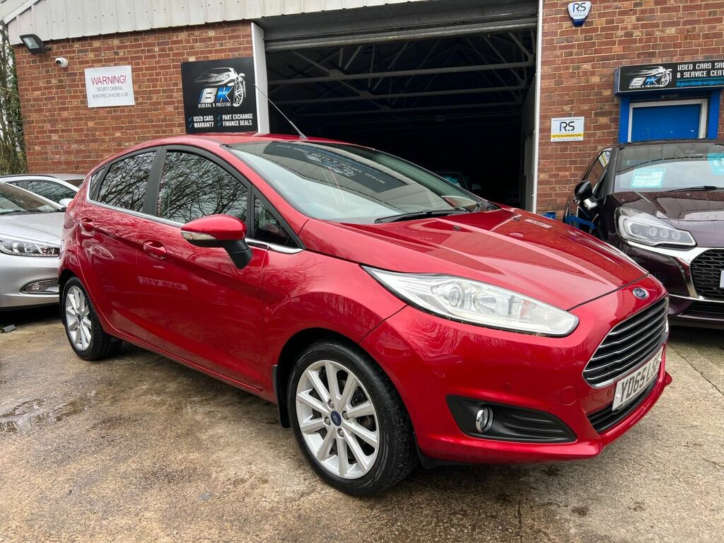Compare Ford Fiesta 1.0T Ecoboost Titanium YD65LSF Red