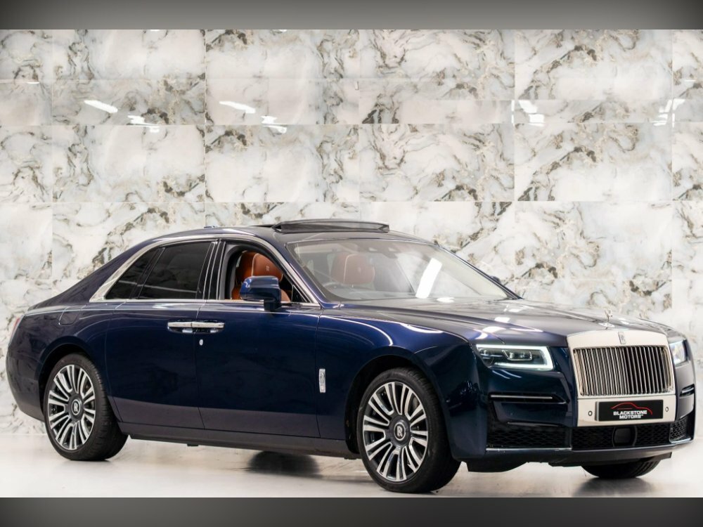 Compare Rolls-Royce Ghost 6.75 V12 4Wd Euro 6 LD72BGZ Blue