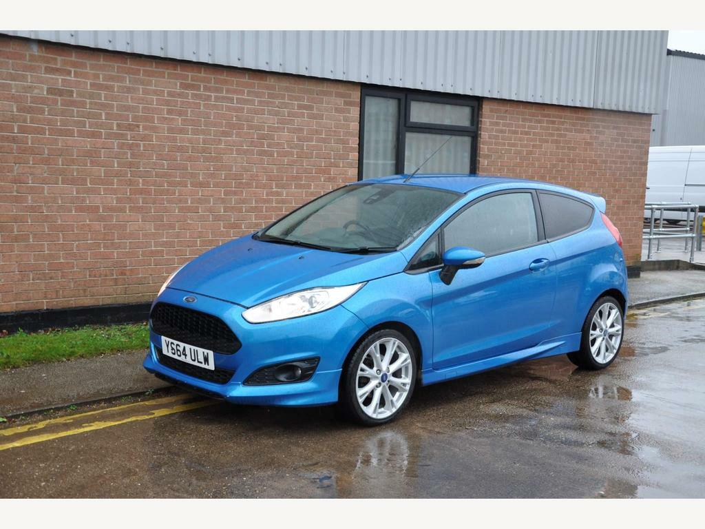 Compare Ford Fiesta 1.0T Ecoboost Zetec S Euro 5 Ss YS64ULW Blue