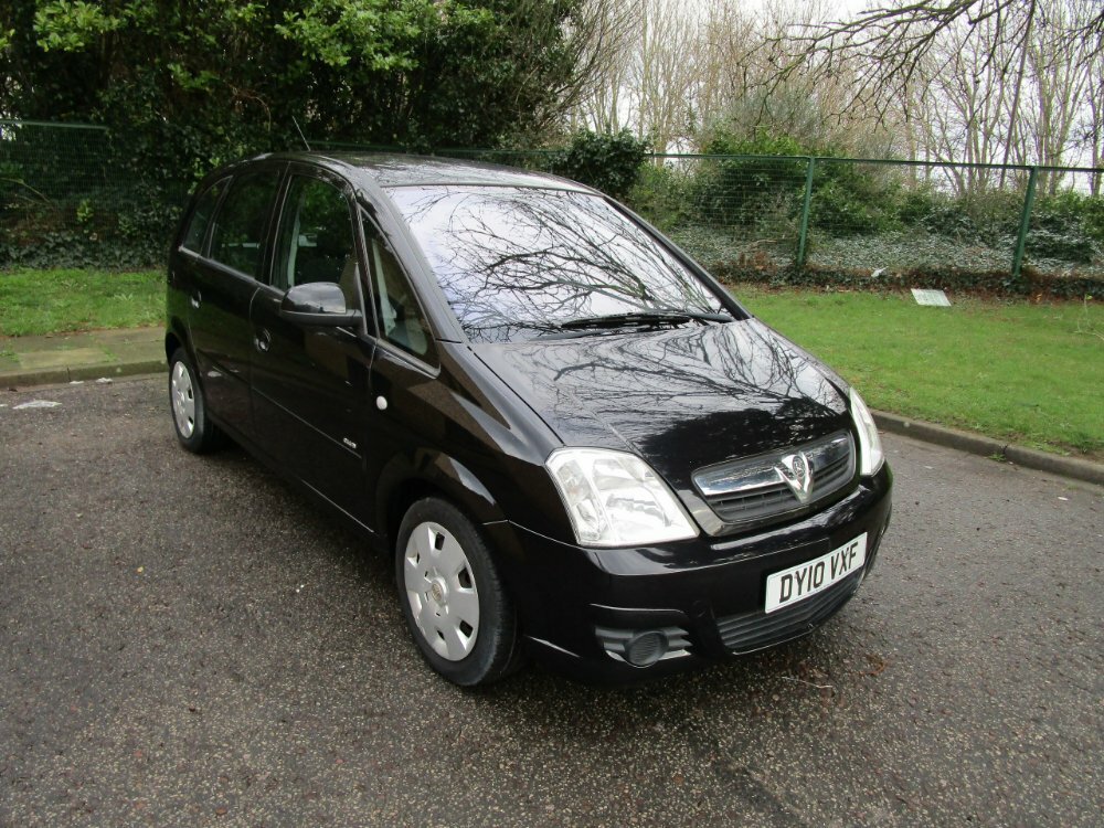 Compare Vauxhall Meriva Club 16V Twinport 5-Door DY10VXF Black