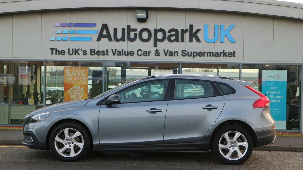 Compare Volvo V40 Cross Country 2.0 D4 Cross Country Lux Nav 188 Bhp KR16MGY Grey