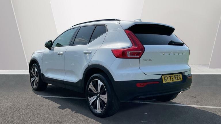 Compare Volvo XC40 T4 Recharge Plus Dark Phev Full Leather Driver As GY72RZS 