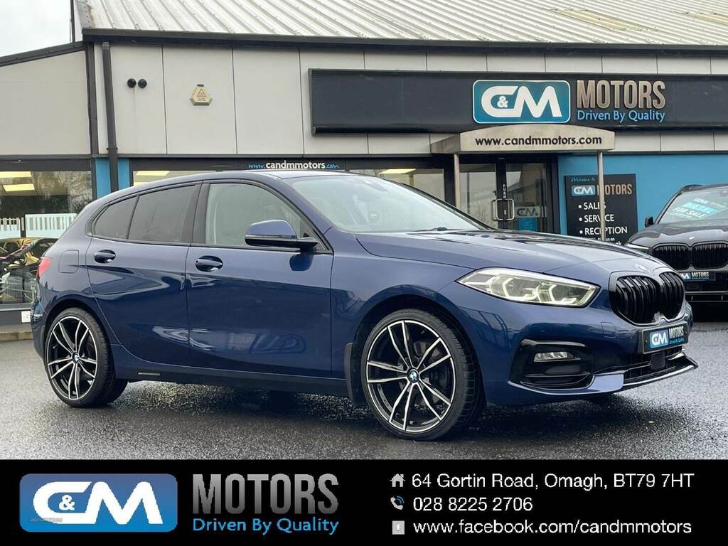 Compare BMW 1 Series 118D Sport LO69YGK Blue