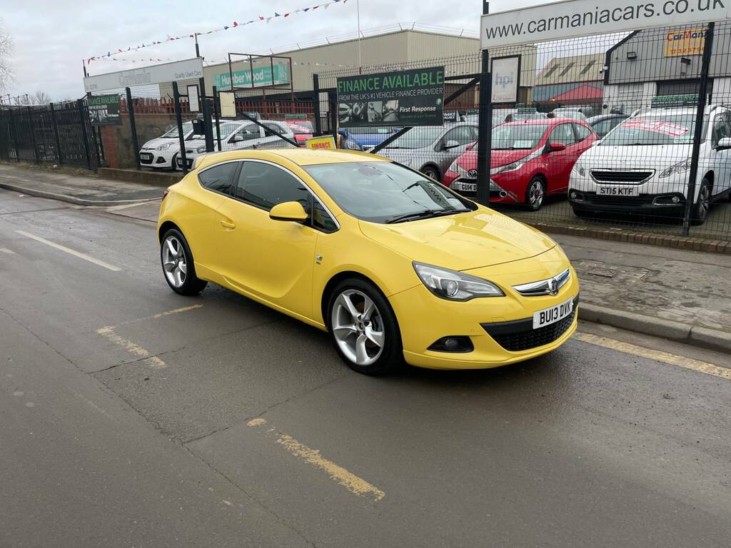 Compare Vauxhall Astra GTC Astra Gtc Sri Cdti Ss BU13DVK Yellow