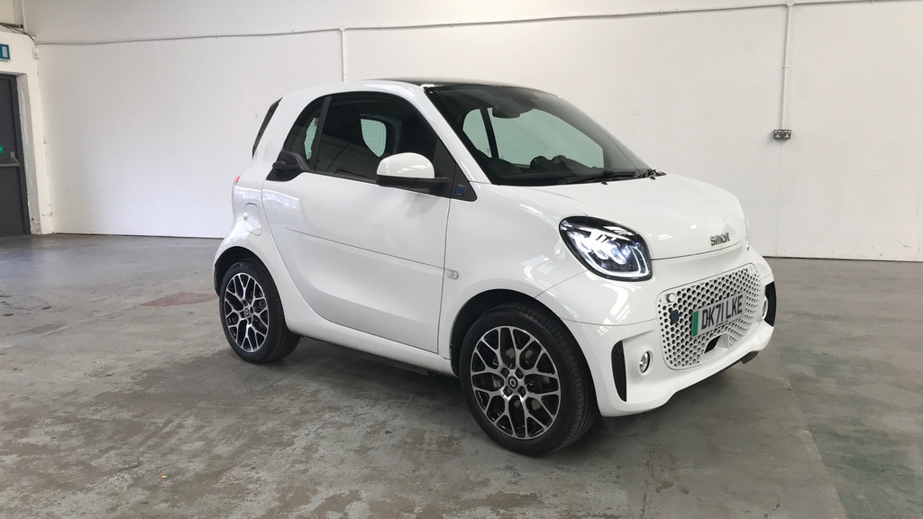 Smart Fortwo Coupe 60Kw Eq Exclusive 17Kwh 22Kwch White #1