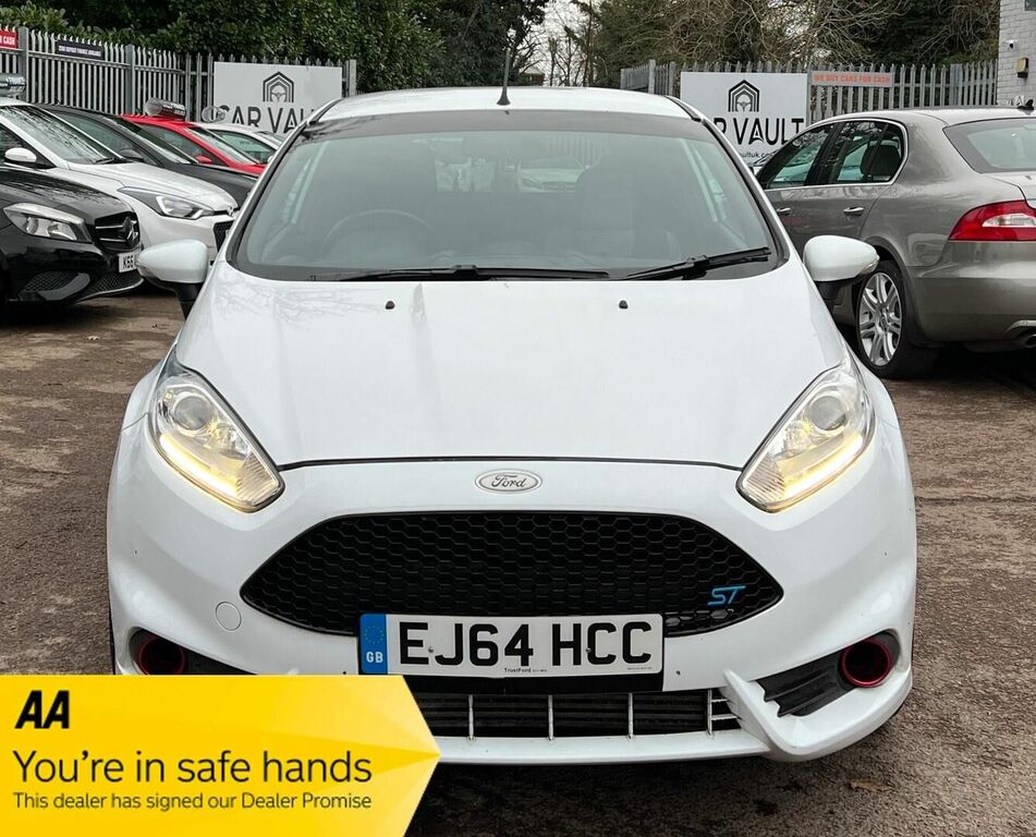 Compare Ford Fiesta Hatchback 1.6T Ecoboost St-2 Euro 5 201464 EJ64HCC White