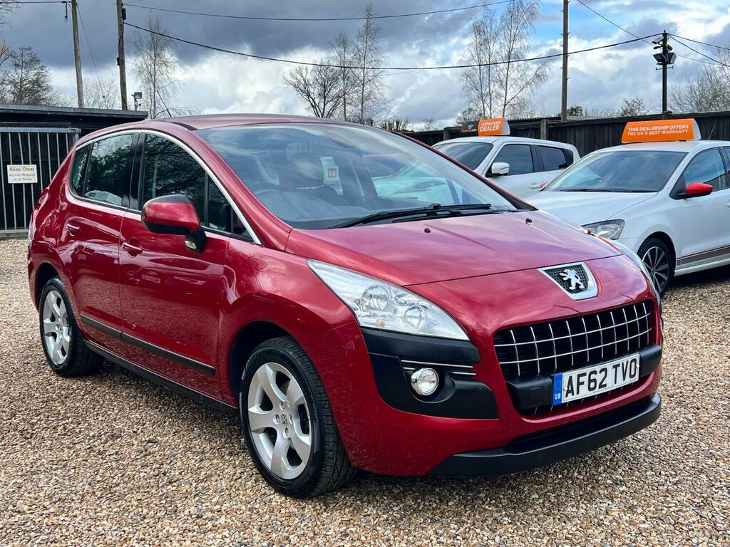 Compare Peugeot 3008 2.0 Hdi AF62TVO Red