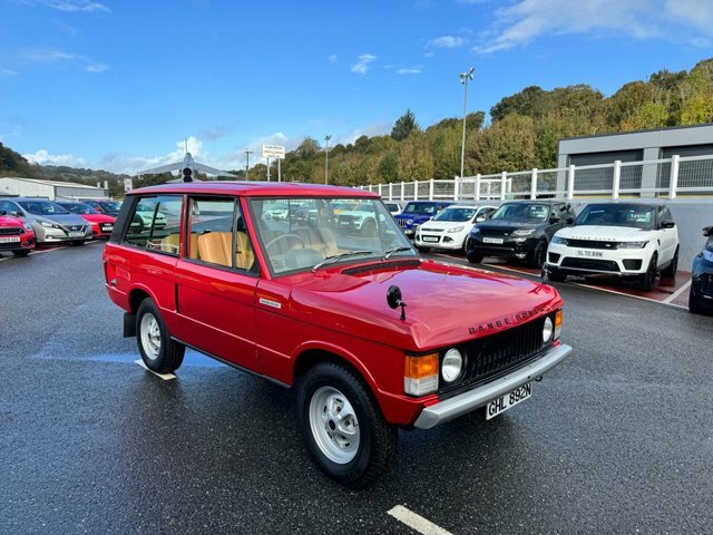 Compare Land Rover Range Rover Range Rover 3.5 Classic Restored 125 Bhp GHL892N Red