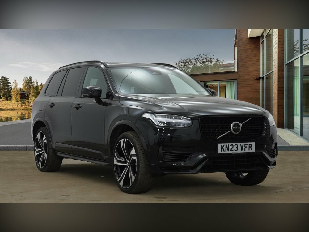 Compare Volvo XC90 2.0H T8 Recharge 18.8Kwh Ultimate Bright Suv P KN23VFR Black