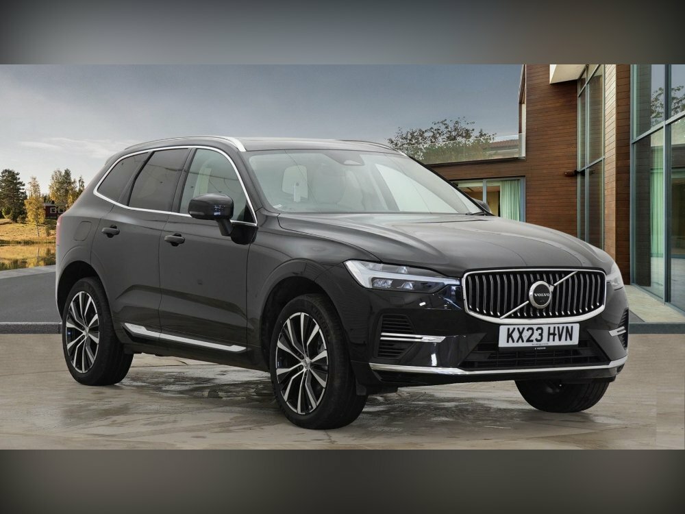 Compare Volvo XC60 2.0H T8 Recharge 18.8Kwh Ultimate Dark Suv Pet KX23HVN Black