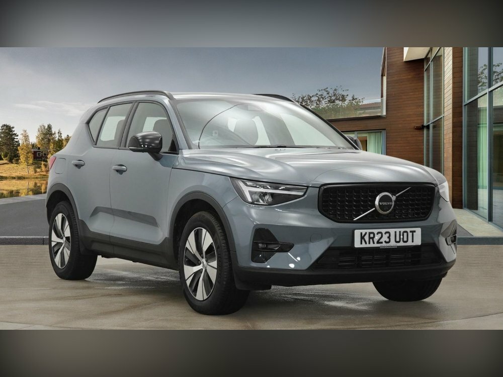 Compare Volvo XC40 1.5H T4 Recharge 10.7Kwh Plus Suv Plug- KR23UOT Grey