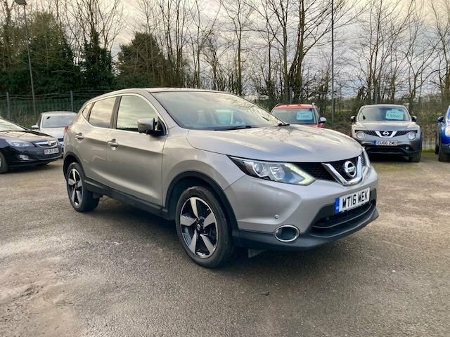 Compare Nissan Qashqai 1.6 Dci N-connecta With Sat Nav And Reversing WT16WEK Silver