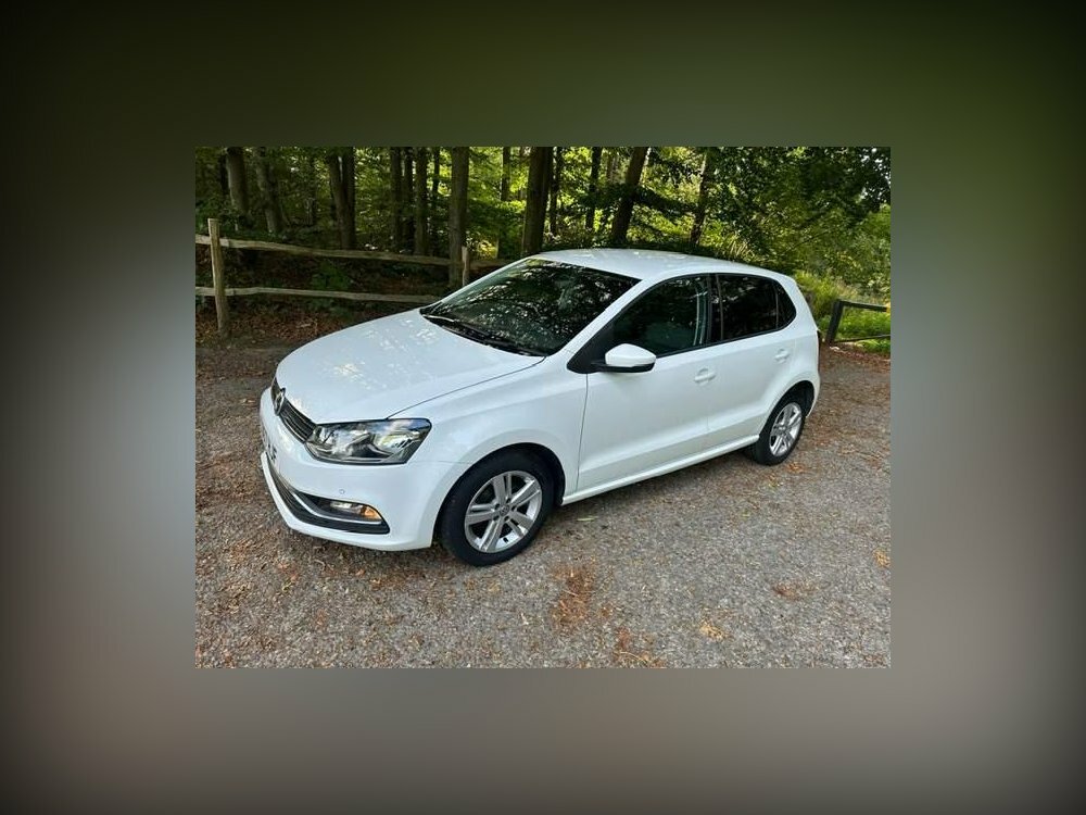 Compare Volkswagen Polo 1.0 Match Edition Euro 6 Ss GD67HJF White