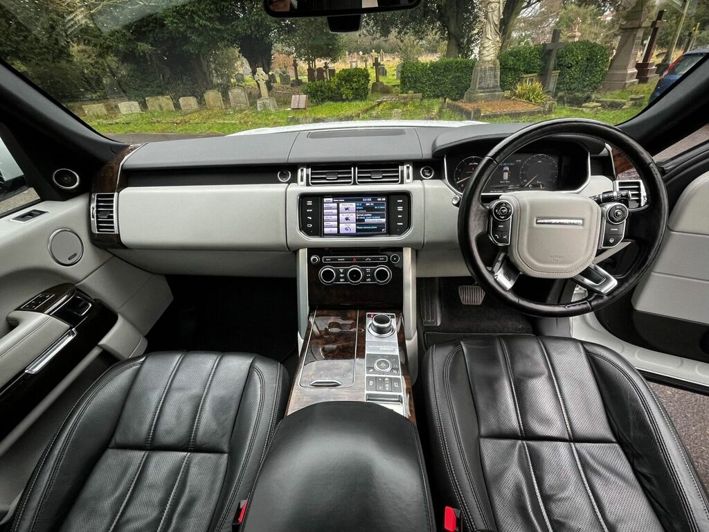 Compare Land Rover Range Rover X6 Xdrive 30D X6YUM Black