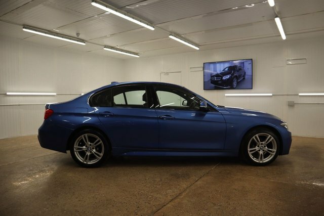Compare BMW 3 Series 2.0 320I Xdrive M Sport 181 Bhp YA15AUP Blue