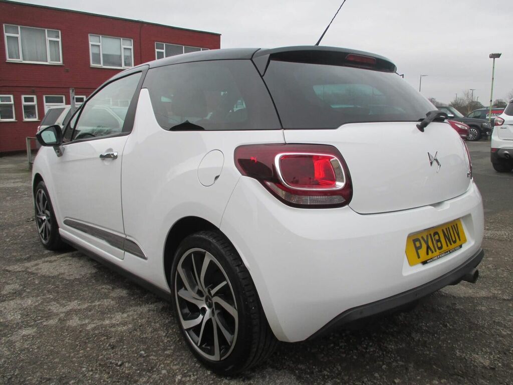 Compare DS DS 3 Puretech Connected Chic PX18NUV White