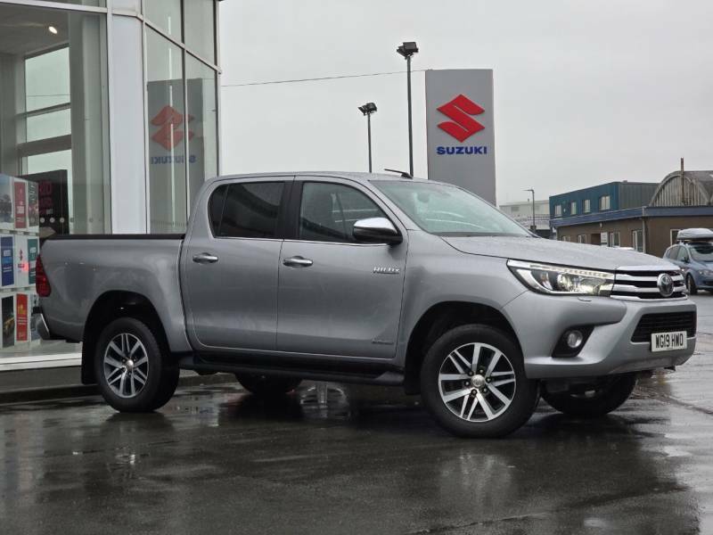 Compare Toyota HILUX Diesel WG19HWO Silver