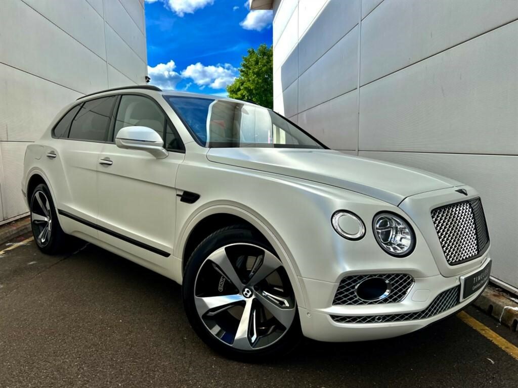 Compare Bentley Bentayga 6.0 W12 First Edition 4Wd Euro 6 Ss AE17WMW White