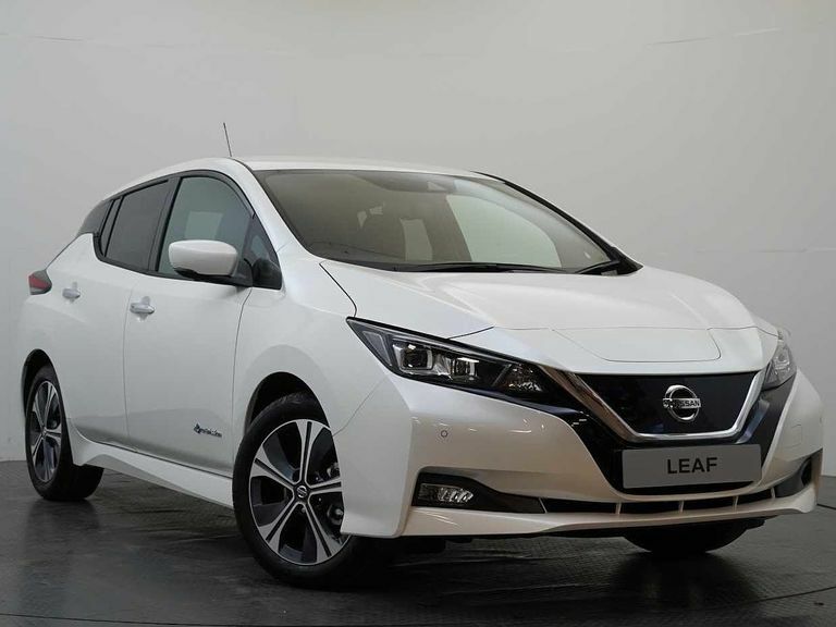 Compare Nissan Leaf 40Kw Tekna With Bose Audio And Pro Pilot Technolog YR71MWM White
