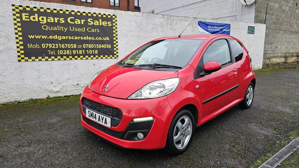 Compare Peugeot 107 1.0 Allure SM14AYA Red
