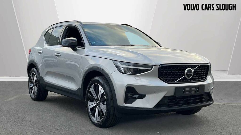 Compare Volvo XC40 Recharge Ultimate, T5 Plug-in Hybrid, LP73XRK Silver