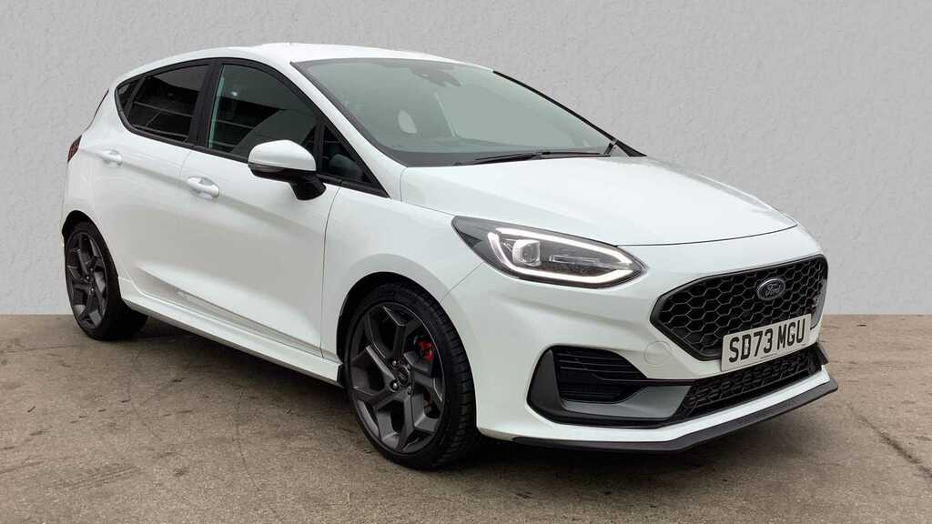 Compare Ford Fiesta 1.5 Ecoboost St-3 SD73MGU White