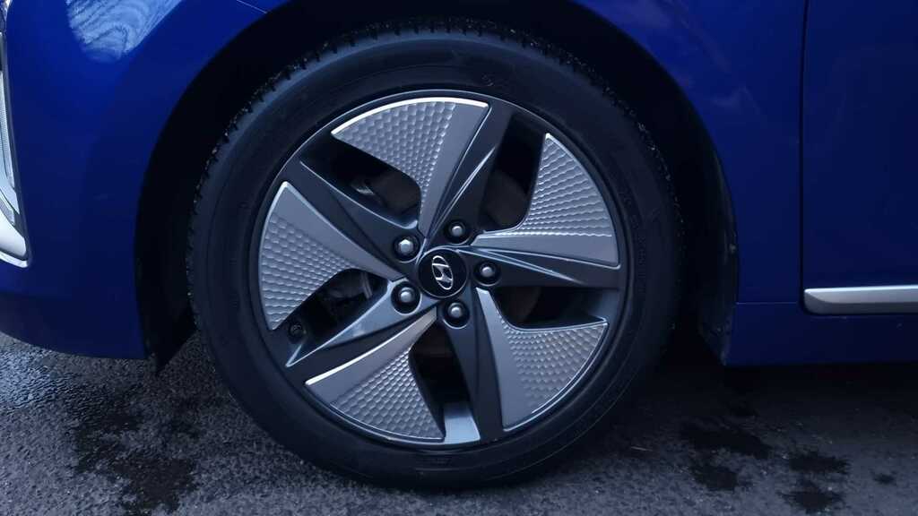 Compare Hyundai Ioniq 1.6 Gdi Hybrid Premium Se Dct AJ70VLY Blue
