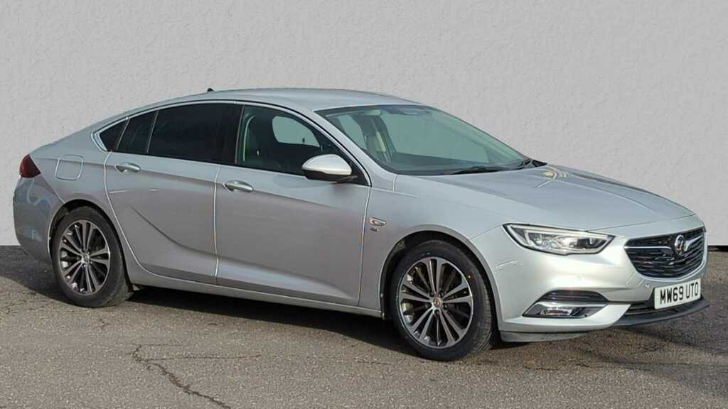 Compare Vauxhall Insignia 1.5T Elite Nav MW69UTO Silver