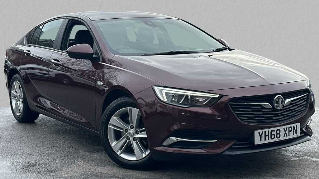 Compare Vauxhall Insignia 1.5T Design Nav YH68XPN Red