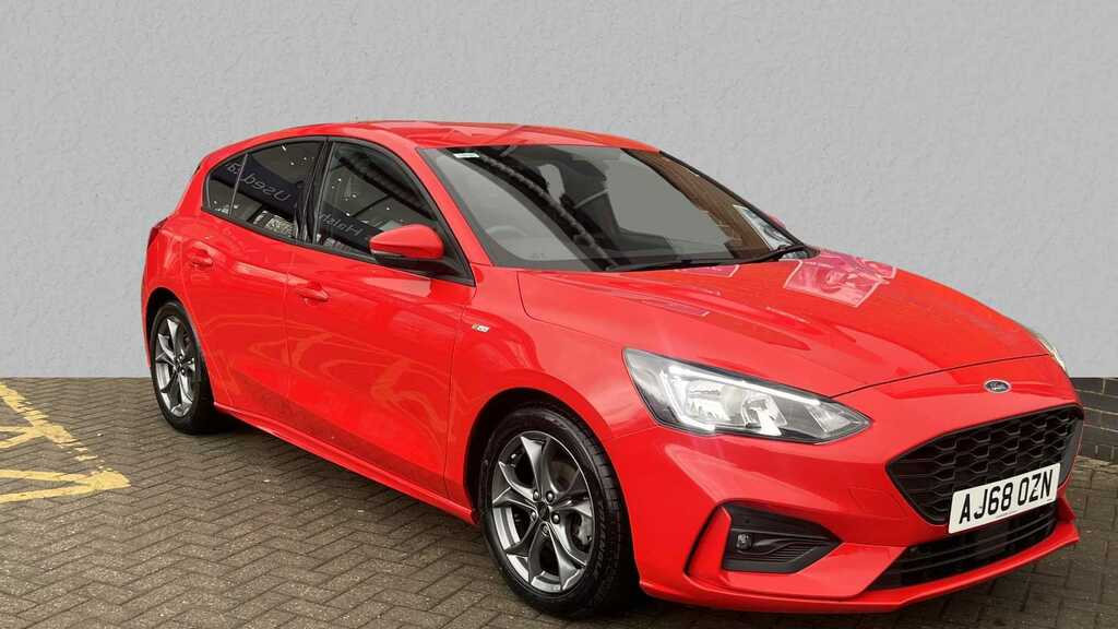 Compare Ford Focus 1.0 Ecoboost 125 St-line AJ68OZN Red